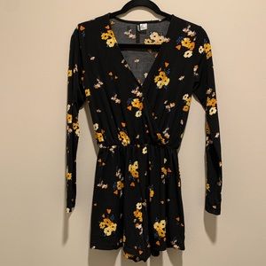 H&M Floral Romper - Size 4
